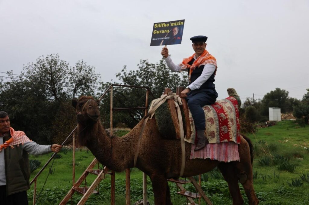 Silifke Belediye Baskani Altunok Astronot Alper Gezeravciya Destek Verdi