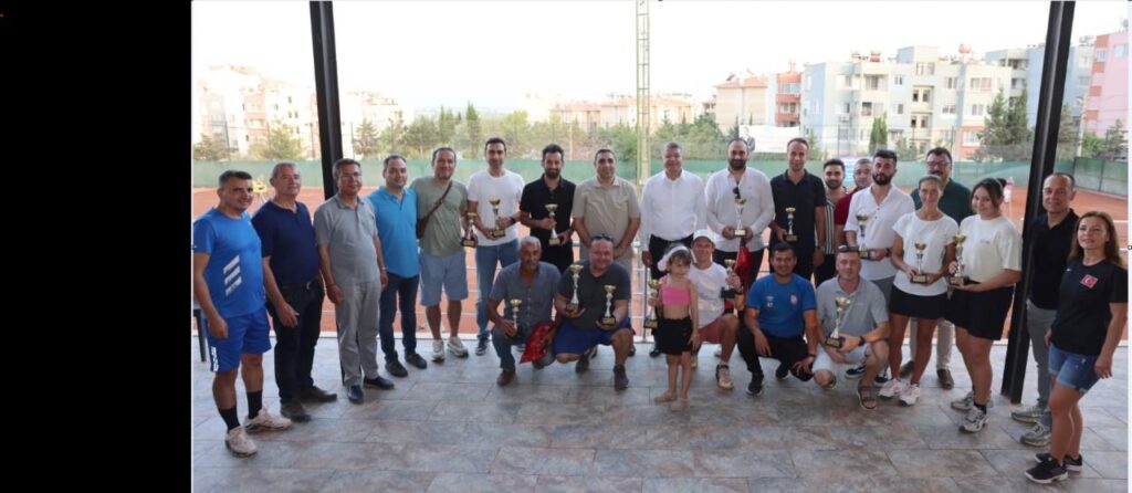 BASKAN TURGUT SPORUN VE SPORCUNUN HER ZAMAN YANINDAYIZ