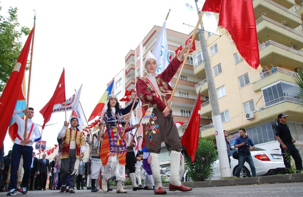 SILIFKE 51 MUZIK VE FOLKLOR FESTIVALINE HAZIR