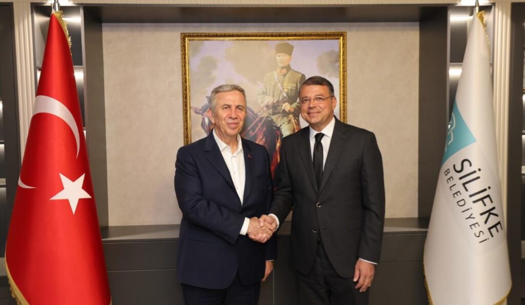 ANKARA BUYUKSEHIR BELEDIYE BASKANI MANSUR YAVASTAN SILIFKE BELEDIYESINI ZIYARET