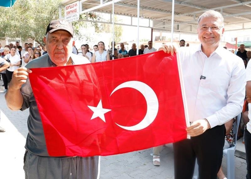 BASKAN TURGUT VE CHPLI VEKILLER KURTULUSTA COSKUYLA KARSILANDI