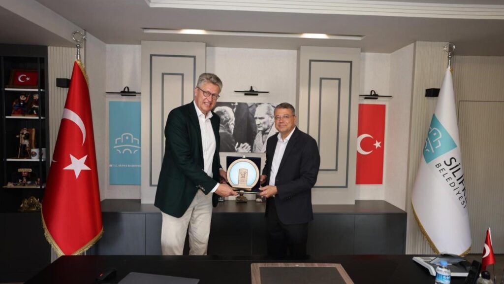 KARDES SEHIR BERGKAMEN HEYETI SILIFKE FESTIVALINDE