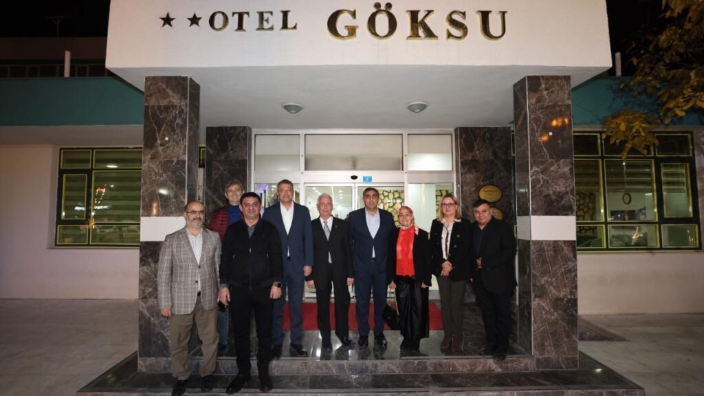 BASKAN TURGUT ENGELLI BIREYLER VE AILELERIYLE YEMEKTE BULUSTU