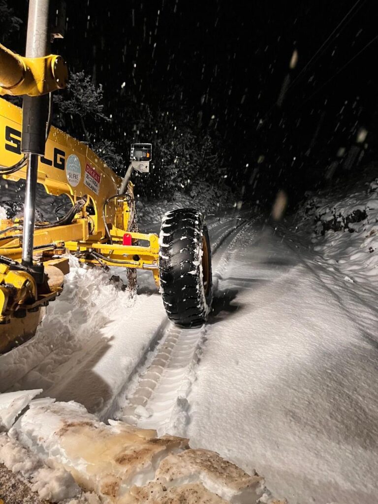 SILIFKE BELEDIYESI KARLA MUCADELE CALISMALARINI SURDURUYOR