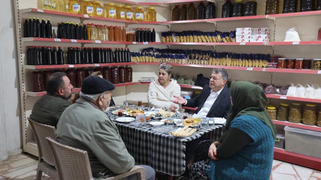 BASKAN TURGUT UN DEGIRMENI ISLETMESINI ZIYARET ETTI