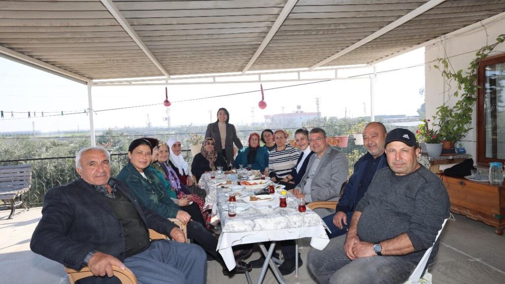 BASKAN TURGUT VE ESI KURTULUS MAHALLESINI ZIYARET ETTI