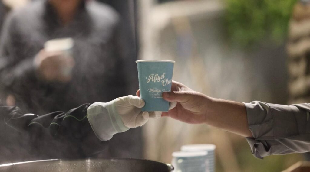 SILIFKE BELEDIYESI KANDIL SIMIDI VE SICAK CORBA IKRAM ETTI