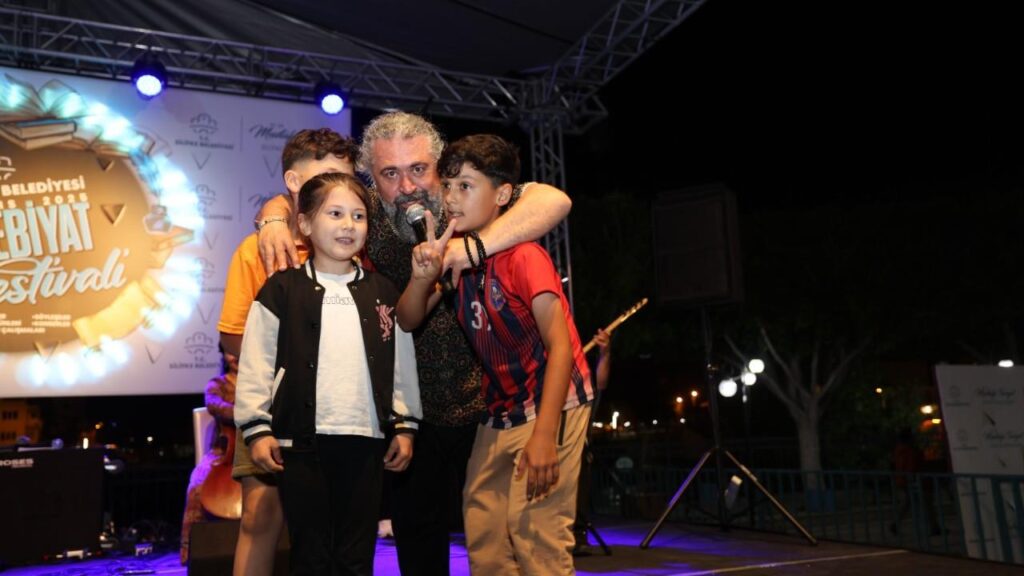 SILIFKEDE 3 EDEBIYAT FESTIVALI SONA ERDI