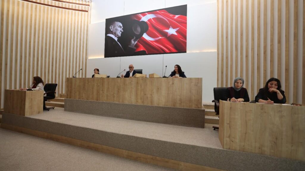 Silifke Belediye Meclisi Kasim Ayi Toplantisini Gerceklestirdi