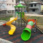 Silifke Belediyesinden Mahallelere Yeni Oyun Alanlari