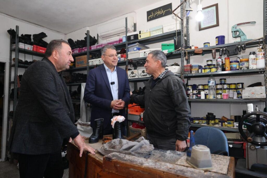 Silifke Belediye Baskani Ilhan Akgun Caddesini Gezdi