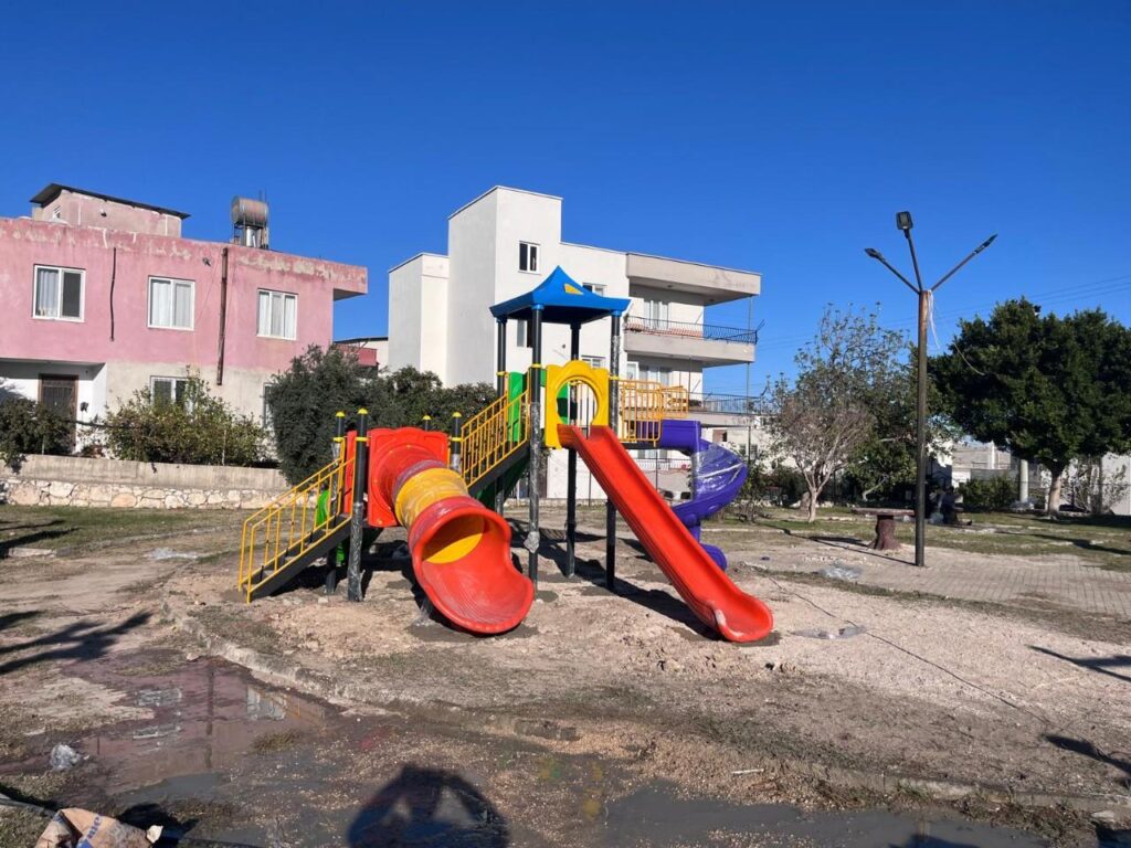 Silifkede Cocuklara Yeni Oyun Alanlari